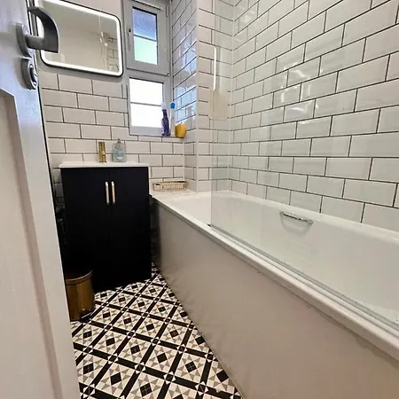 Luxury In Prime Location London