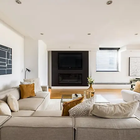The River Thames View - Stunning 2bdr Flat With Study + Balcony Apartment