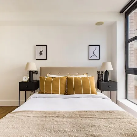 The River Thames View - Stunning 2bdr Flat With Study + Balcony * London
