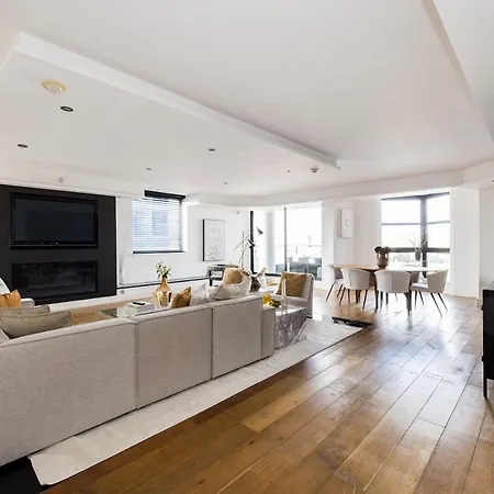 The River Thames View - Stunning 2bdr Flat With Study + Balcony Apartment