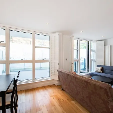 2 Bed Flat In Clapham Common Appartement *