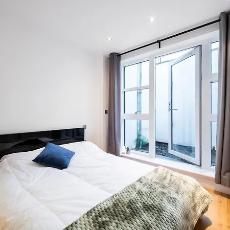 Apartment 2 Bed Flat In Clapham Common London