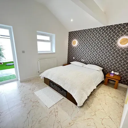 Cozy Luxury Private * Greenford (Greater London)