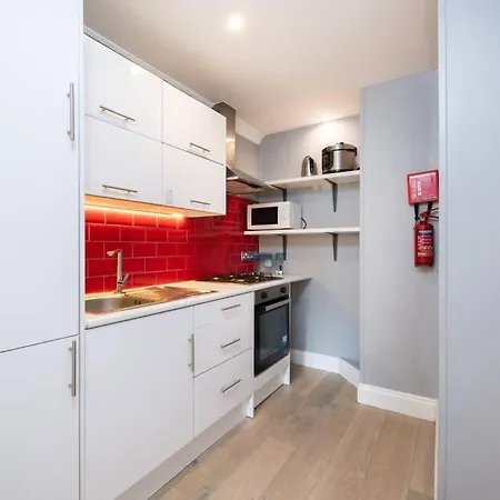 Cozy 2-bedroom Flat In Battersea London