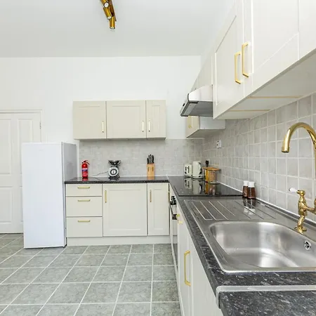 Spacious 4br 3-storey Townhouse In Lively Deptford Holiday home London