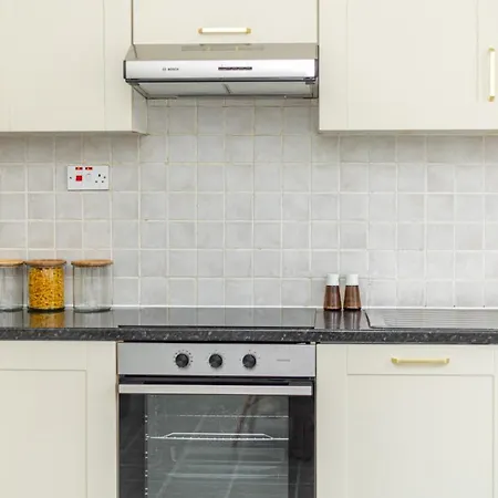 Spacious 4br 3-storey Townhouse In Lively Deptford Holiday home London