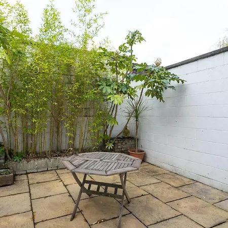 Holiday home Spacious 4br 3-storey Townhouse In Lively Deptford