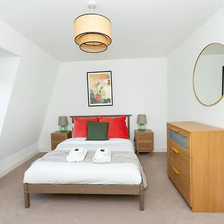 Spacious 4br 3-storey Townhouse In Lively Deptford Holiday home