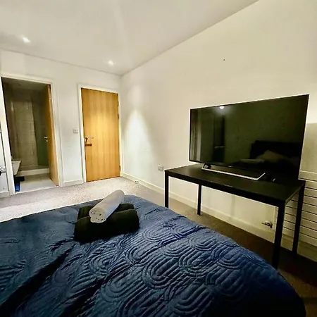 Modern Luxury Oasis 02 Arena-excel-canary Wharf Ldn