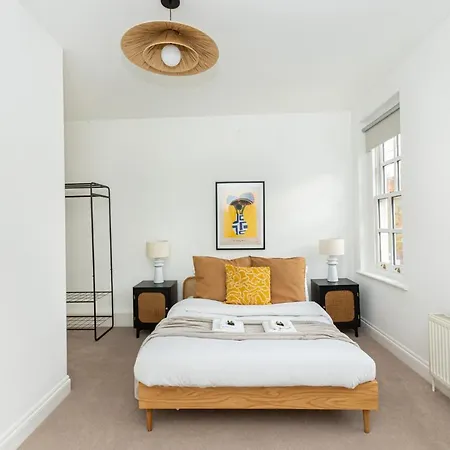 Spacious 4br 3-storey Townhouse In Lively Deptford Holiday home