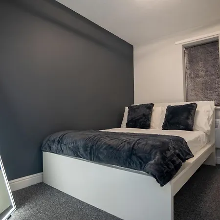 Century House Apartment