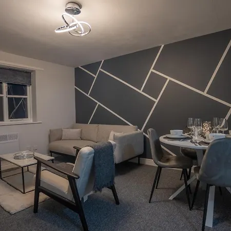 Century House Apartment