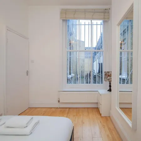 Comfortable 2 Bedroom In Tooting Apartment London