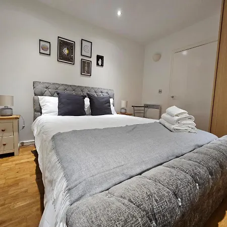 Cozy Flat Close To Apartment *