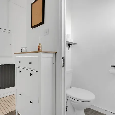 Peckham By Aps London