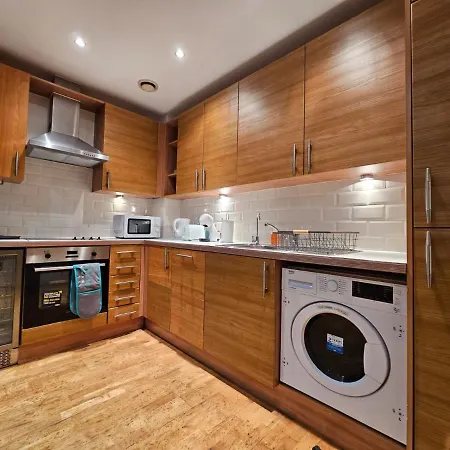 Cozy Flat Close To * London