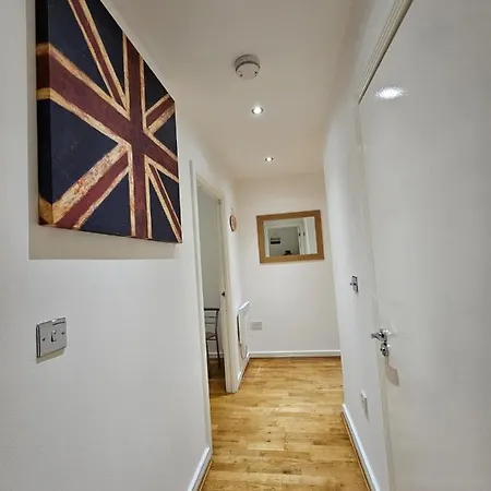 Cozy Flat Close To Apartment *