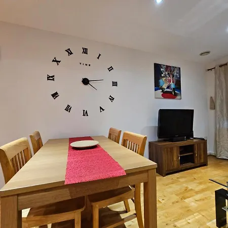 Cozy Flat Close To Appartement