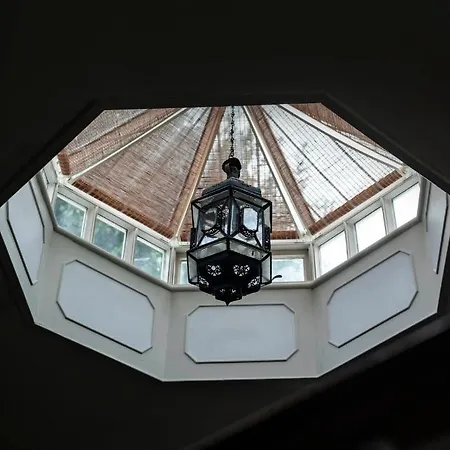 Apartment The Kensington Gatehouse London