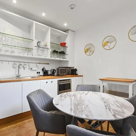 Cozy Flat Near Kensington Palace Londra