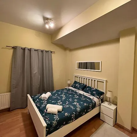 Apartment 2 Bedroom Flat In Leicester Square *