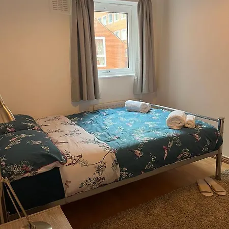 Apartment 2 Bedroom Flat In Leicester Square London