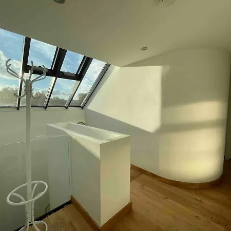 Apartment Luxurious Two Bedroom Penthouse