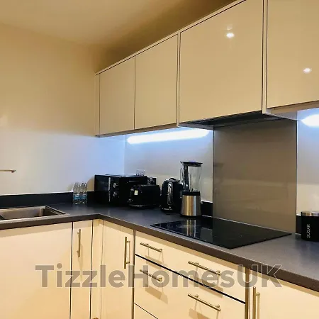 Tizzlehomesuk Apartment London