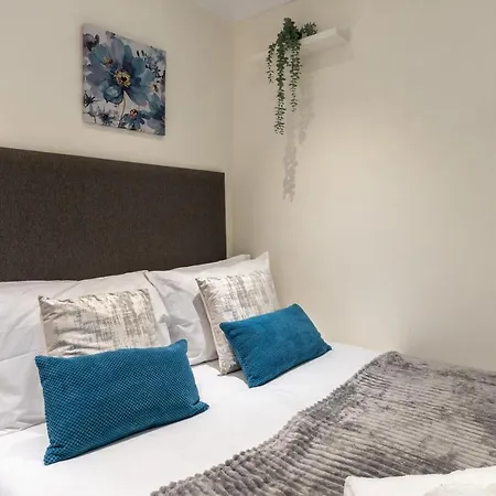 Apartment Stunning 3 Bed Townhouse