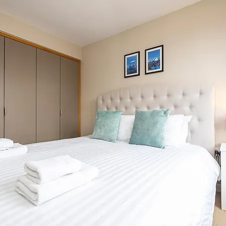 Apartment Peaceful Putney By Underthedoormat London