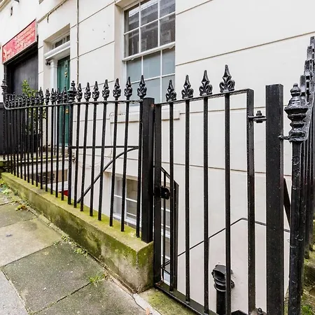 Beautiful Two-bed Abode Near King Cross *