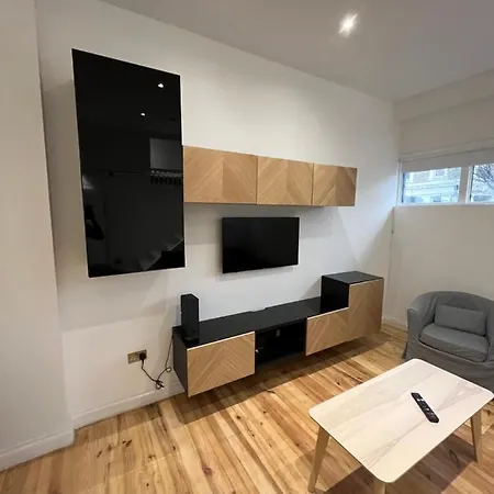 Modern Next To Little Venice *