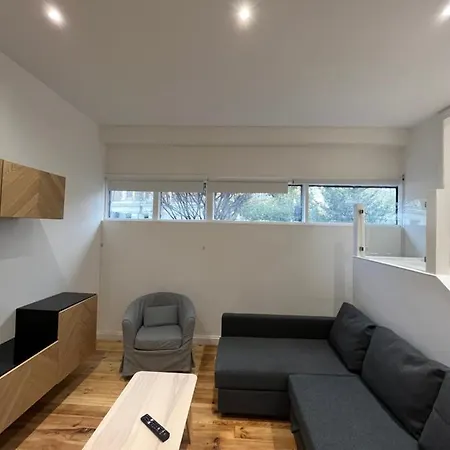 Modern Next To Little Venice Apartment *