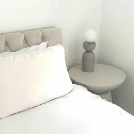 Stunning 2 Bedroom Flat Camden Apartment *