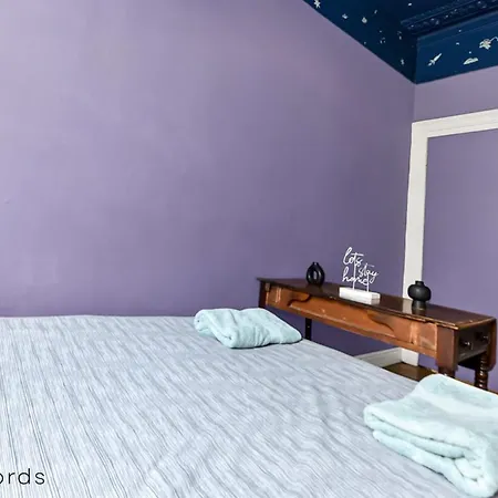 Apartamento Peaceful 2-bedroom Flat Near Queens Park Station Londres