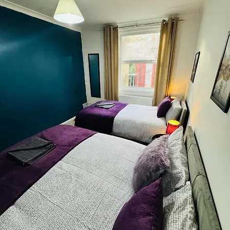 2 Bedrooms House Near Central