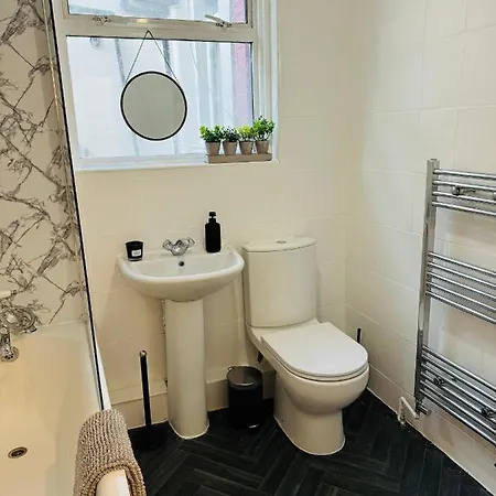 Holiday home 2 Bedrooms House Near Central London