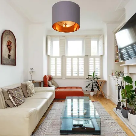 Veeve - The Tranquil Townhouse Holiday home