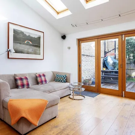 Holiday home Veeve - The Tranquil Townhouse *