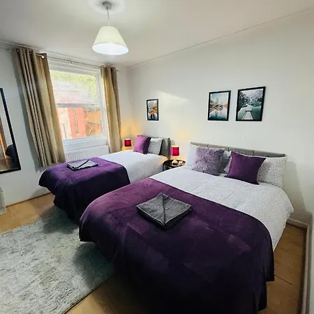 Holiday home 2 Bedrooms House Near Central