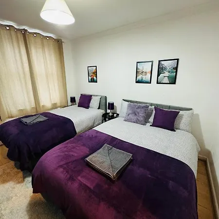 Holiday home 2 Bedrooms House Near Central *