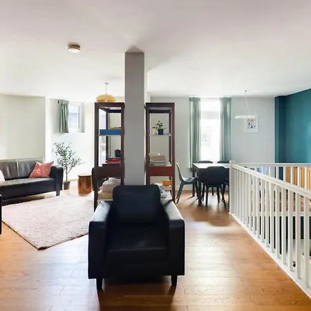 Beautiful & Vibrant 2bd W Balcony - Hackney! Holiday home
