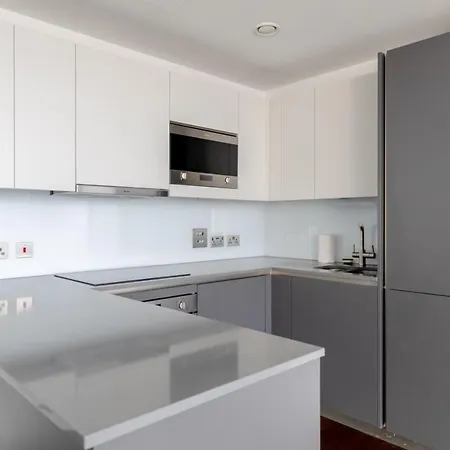Chic 1bd Flat Wviews Of The Shard - South Quay! London