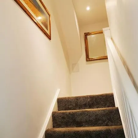 Apartment Riverview, Stylish Non Smoking Loft Ensuite 4 Rent Erith