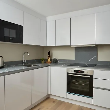 Chancery Lane By Viridian * London