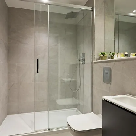 Chancery Lane By Viridian Apartment