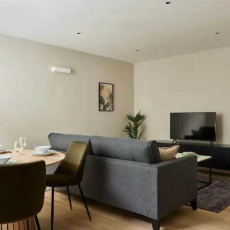 Chancery Lane By Viridian *