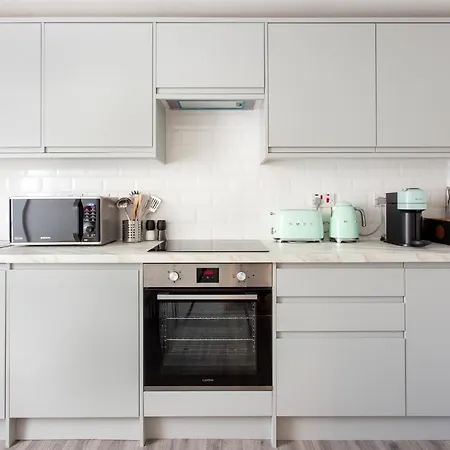 Apartment 2 Bedroom In Covent Garden Sleeps 6 London