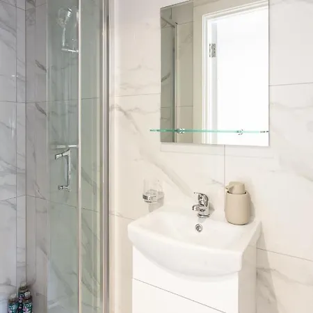 Apartment 2 Bedroom In Covent Garden Sleeps 6 *
