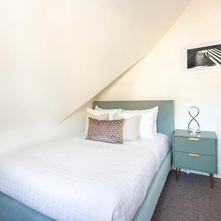 2 Bedroom In Covent Garden Sleeps 6 Apartment London